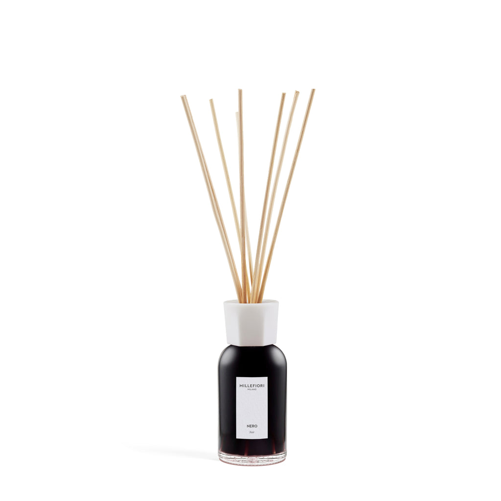 Milano Geurstokjes 250 ml Nero