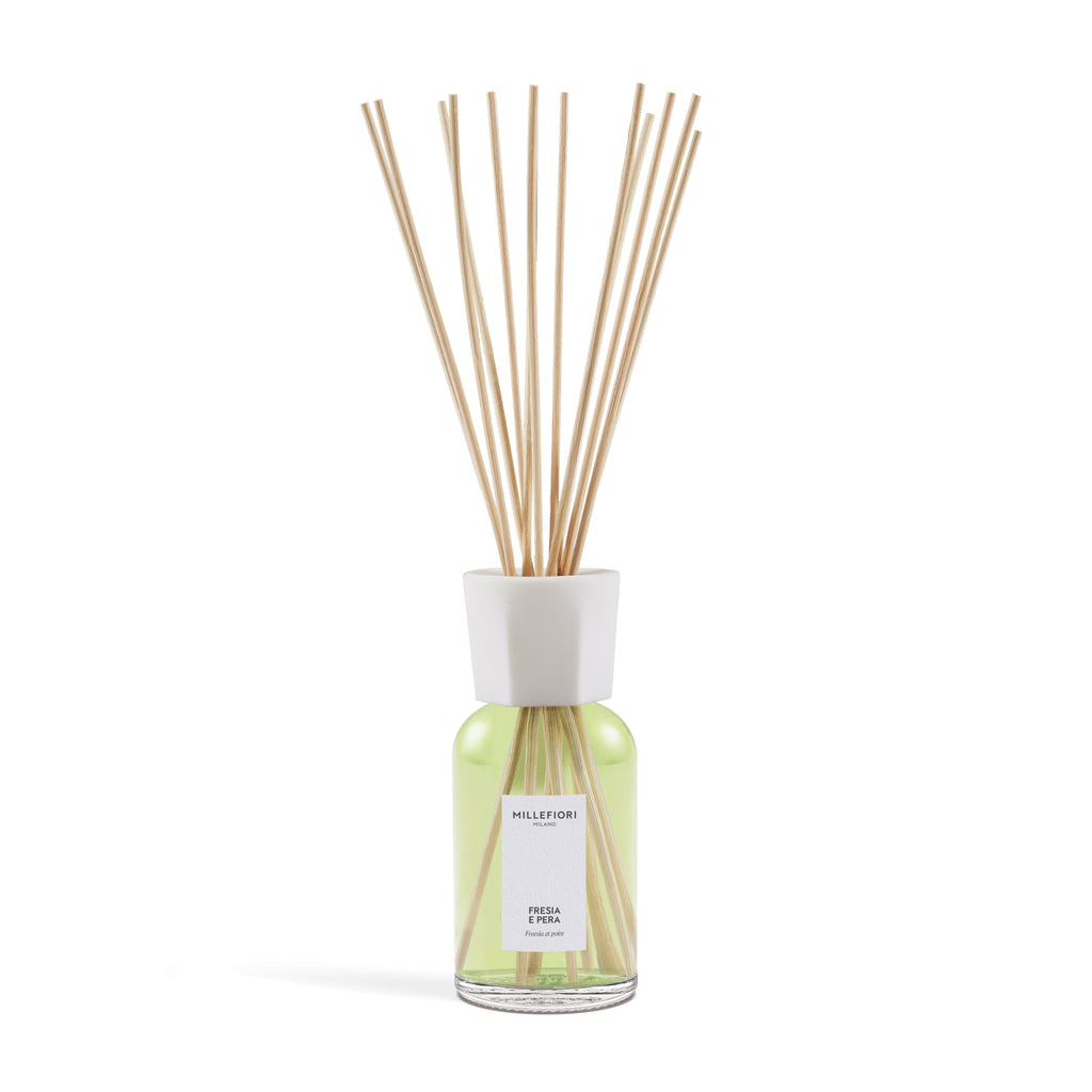 Milano Geurstokjes 500 ml Fresia e Pera